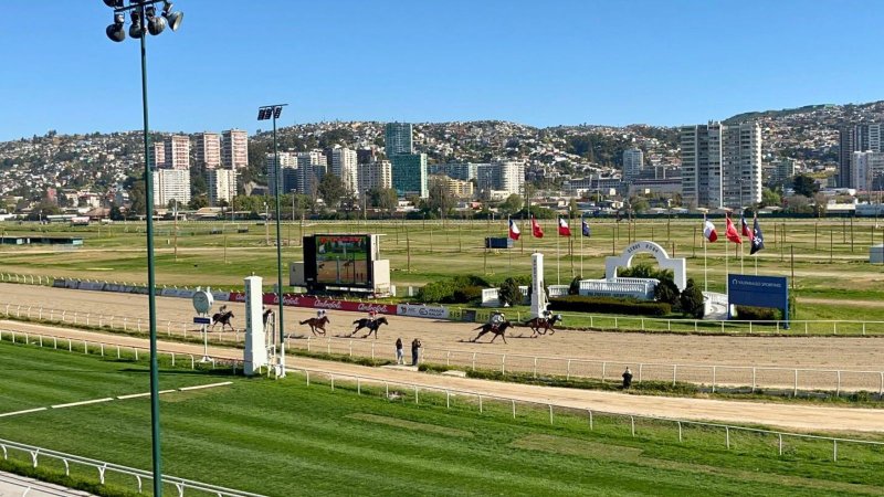 Rubato, de Stud San Vicente, gana el Clásico Hípico N° 40 de Liga Marítima de Chile